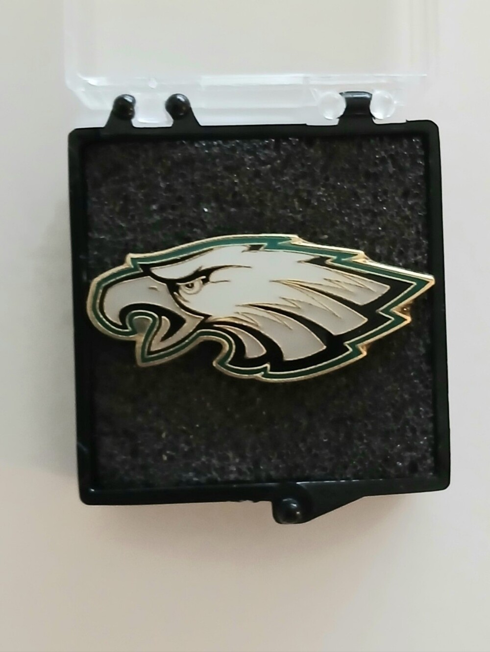 Philadelphia Eagles Lapel Pin
